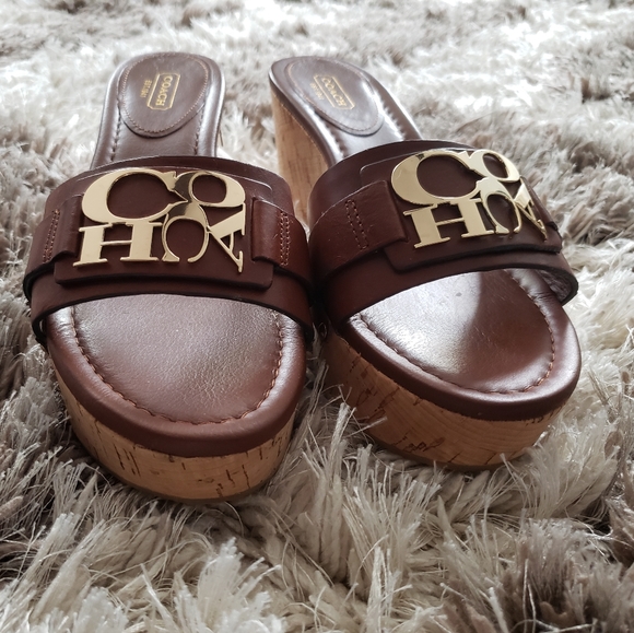 Coach Brown Leather Wedges Size 8 Excellent - Picture 4 of 6